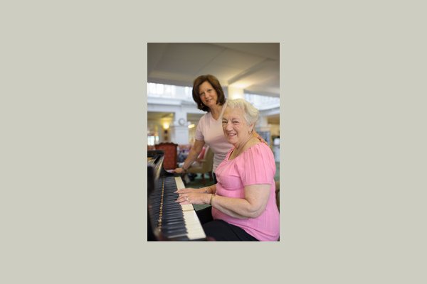 Middlewoods of Farmington piano lady 4