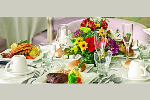 Five Star Premier Residences of Teaneck thumb_dining-a-table-setting