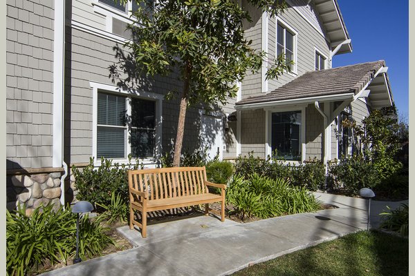 Sunrise at Wood Ranch 63333_SunriseatWoodRanch_SimiValley_CA_Garden2