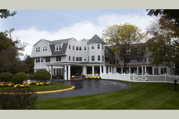 Sunrise At Gardner Park 63106_SunriseatGardnerPark_Peabody_MA_Exterior