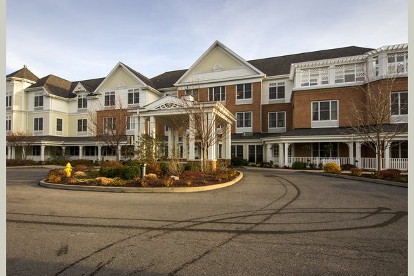 Sunrise Senior Living of Upper St. Clair 63154_SunriseofUpperStClair_UpperStClair_PA_Exterior