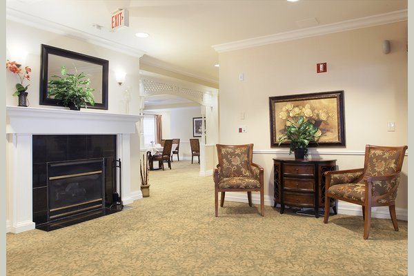 Brighton Gardens of Brentwood 62055_BrightonGardensofBrentwood_Brentwood_TN_Sitting4small