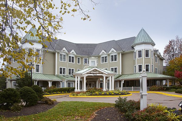 Sunrise of Falls Church 63057_SunriseofFallsChurch_Falls_Church_VA_Exterior2