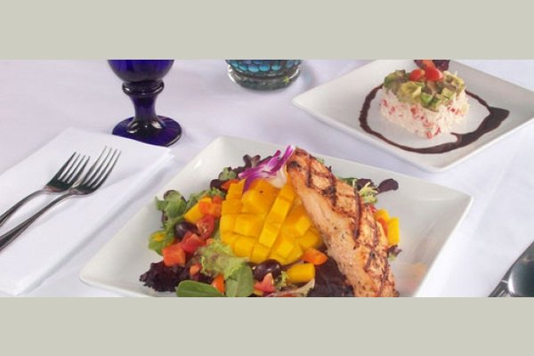 Morningview at Irving Park thumb_dining-d-mango-salmon