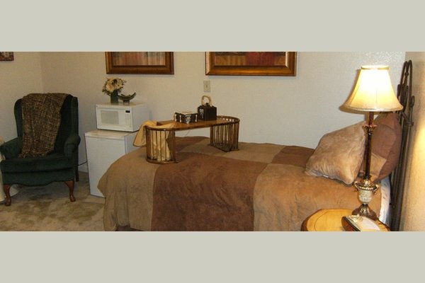 The Regency Place Regency_Model_Room_2