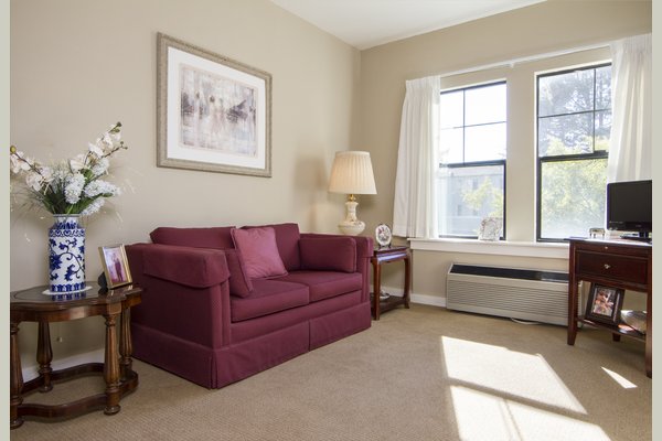 Sunrise of San Mateo 63047_SunriseofSanMateo_SanMateo_CA_AptSitting