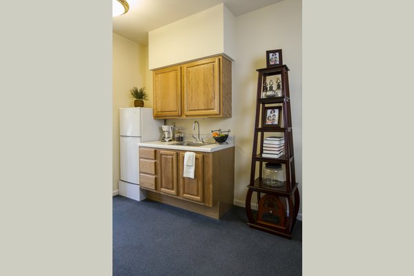 Sunrise of Troy 63292_SunriseofTroy_Troy_MI_AptKitchen