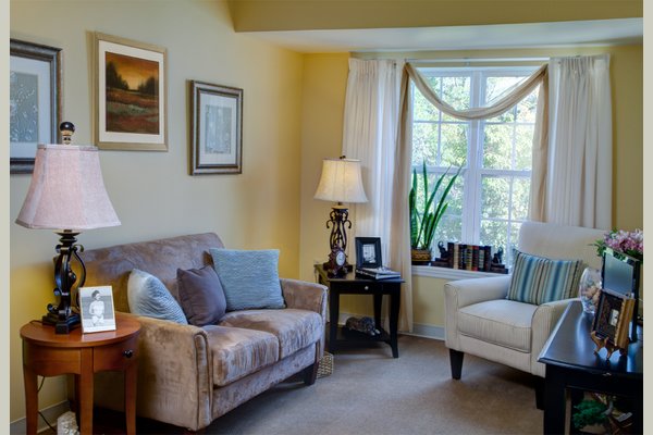 Brighton Gardens of West Orange 62022_BrightonGardensofWestOrange_WestOrange_NJ_AptSitting