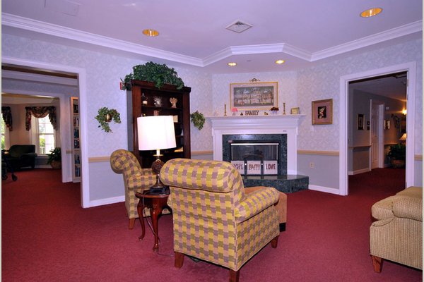 Sunrise of Smithtown   63127-Retirement-Community-Smithtown-NY