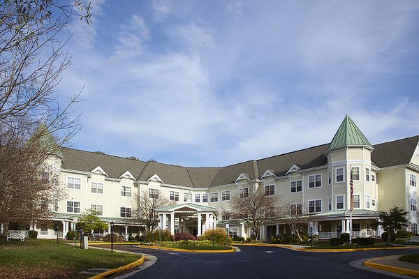 Sunrise at Hunter Mill 63183_SunriseatHunterMill_Oakton_VA_Exterior