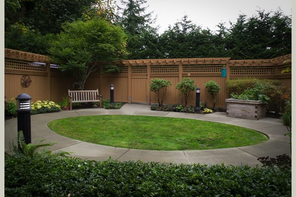 Sunrise of Edmonds 63001_SunriseofEdmonds_Edmonds_WA_Garden2