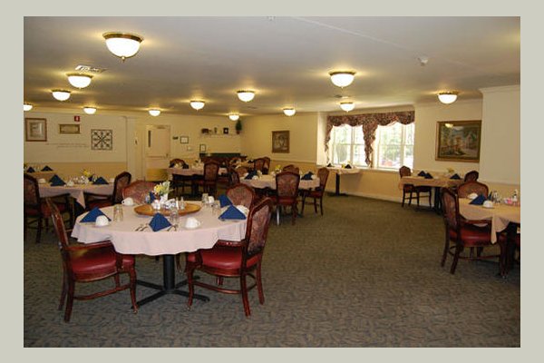 Emeritus at Outlook Manor LAQQ29_still_s8