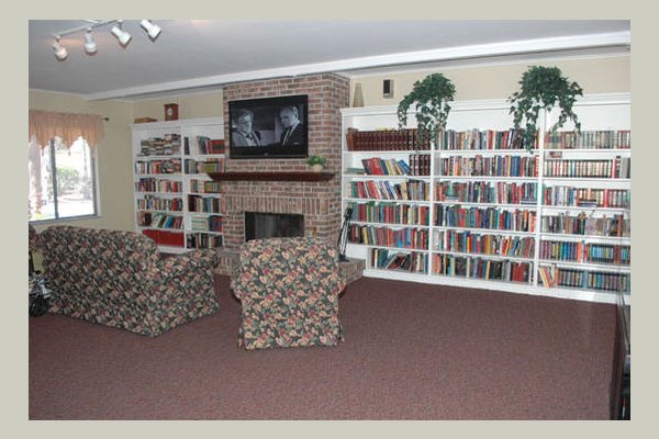 Emeritus at Fort Myers 1N4TAL_still_li