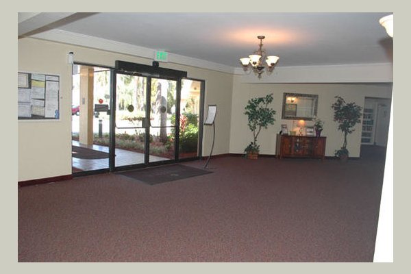 Emeritus at Fort Myers 1N4TAL_still_ly