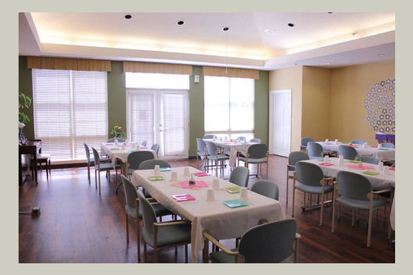 Emeritus at Northpark Place 62e824425053acefbd861_0