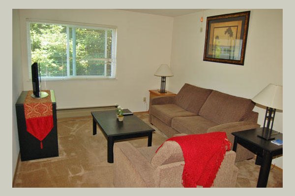 Emeritus at Creekside Lodge FHJ76A_still_s24