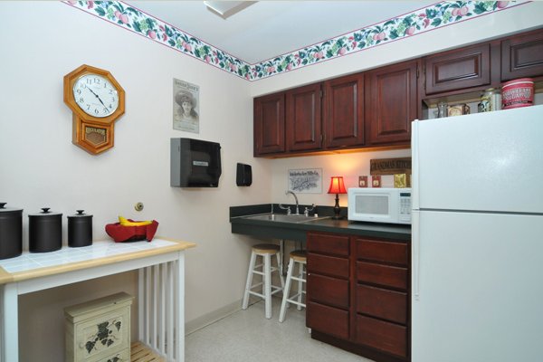 Beaver Falls Plaza Chippewa-Kitchenette