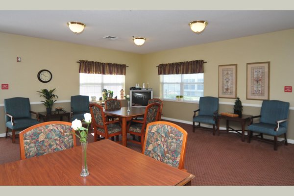 Beaver Falls Plaza Chippewa-Garden-Room