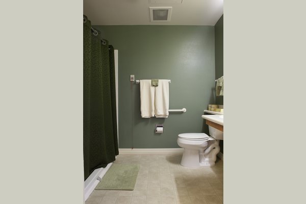 Sunrise of Chandler 63299_SunriseofChandler_Chandler_AZ_AptBath