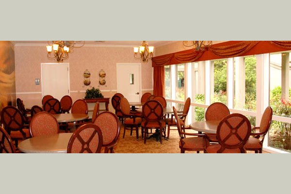 Silverado Senior Services, Inc. dining-room-belmont