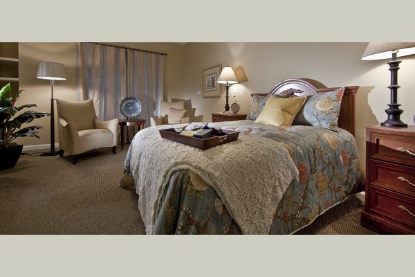 Meydenbauer Medical & Rehabilitation Center large-studio-full