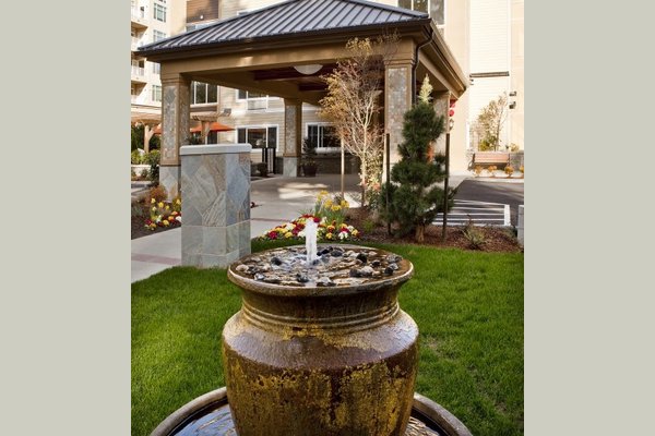 Meydenbauer Medical & Rehabilitation Center bell-fountain-day