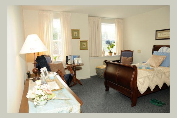 Emeritus at Plymouth Beach SQNTLY_still_3br