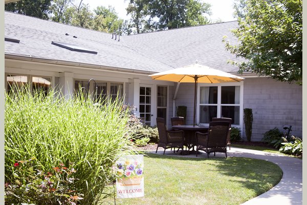 Sunrise of Richmond 63162_SunriseofRichmond_Richmond_VA_ExteriorPorch2small
