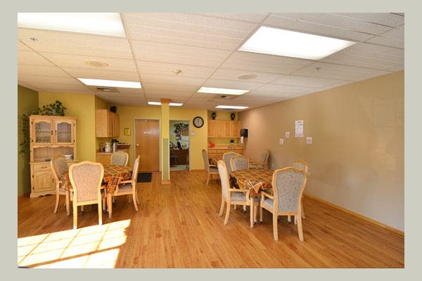 Emeritus at Englewood Heights UTM8KV_still_3coar