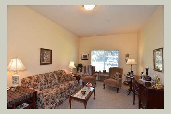 Emeritus at Englewood Heights UTM8KV_still_lr