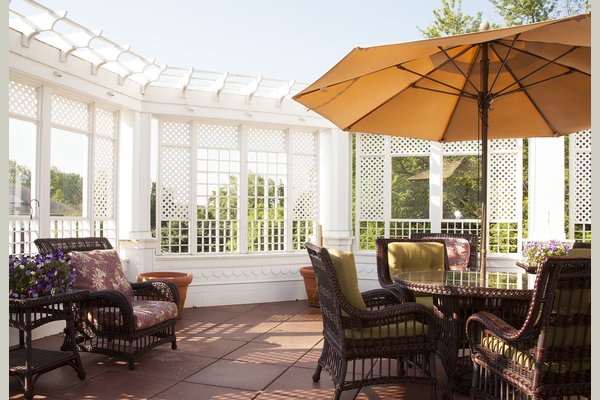 Sunrise of Marlboro 63208_SunriseofMarlboro_Marlboro_NJ_ExteriorPorch2small