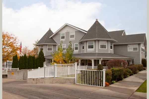 Sunrise of Mill Basin 63060_SunriseofMillBasin_Brooklyn_NY_Exteriorsmall