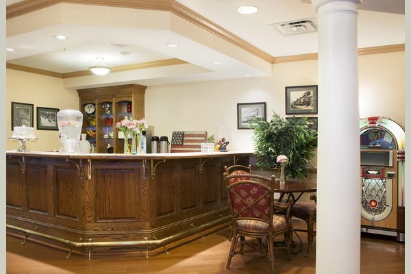 Sunrise Senior Living of Lower Makefield 63304_SunriseLowerMakefield_Yardley_PA_Bistrosmall