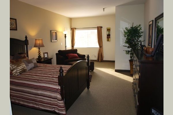 Meridian of Riverside 104240