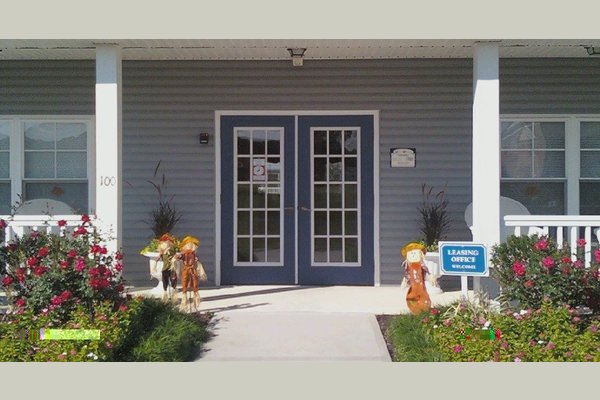 Laurel Commons 104701