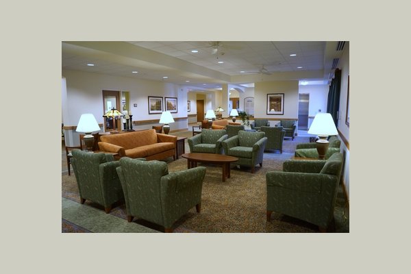 Victory Centre of Vernon Hills Living room 19