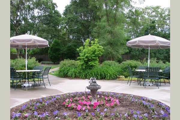 Arden Courts of Livonia 108185