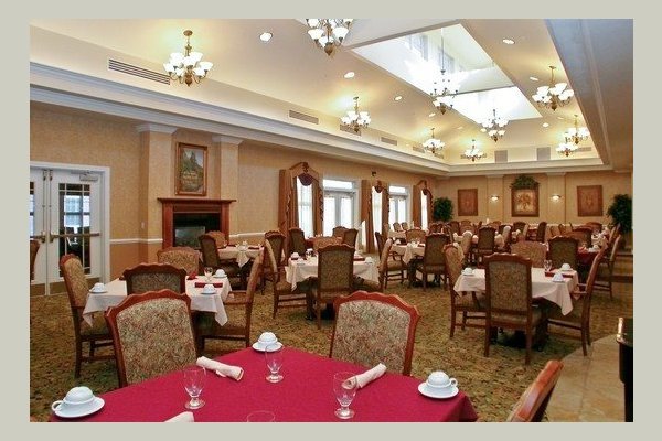 The Waterford at Levis Commons 111373