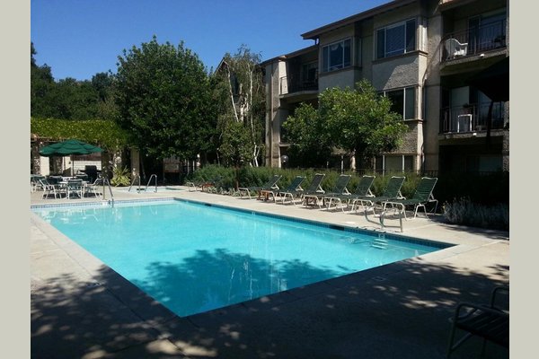 Valley Oaks Village 112885