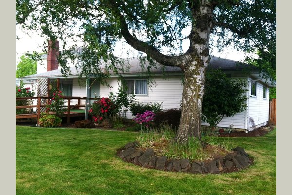 Chestnut House 108774