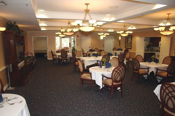 Silverado Senior Living -The Huntington 115188
