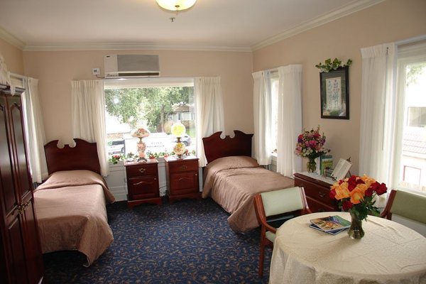Silverado Senior Living -The Huntington 115200