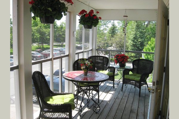 Meridian Manor 106229