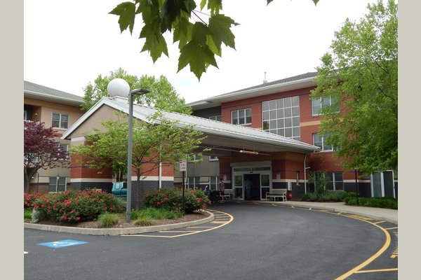 Built in 1998 and situated on 15 acres, the Old Bridge location allows us to continue to serve the elderly after moving from our original Irvington home, where we ministered to seniors since the early 1950s.