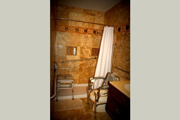 Brio Manor Board and Care 118612