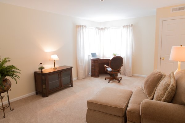 Chester Village West 9105_Den_2nd_Bed_Room_w_drapes