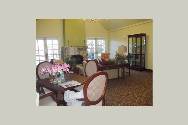 Emeritus at Elm Grove Estates
