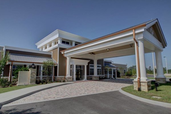North Tampa Treatment Center for Older Adults 005_MAIN ENTRANCE