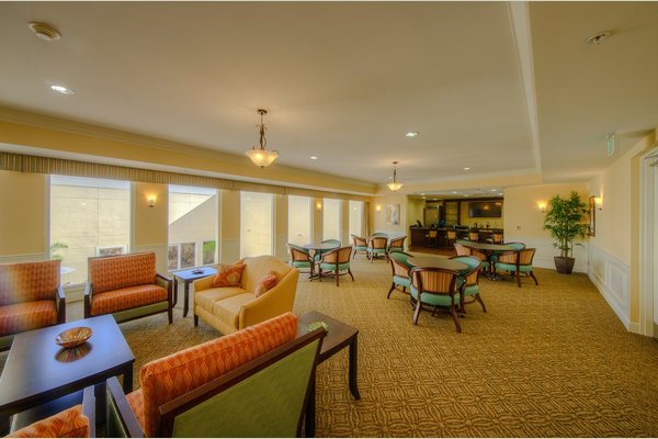 Discovery Village At The Forum Bar
