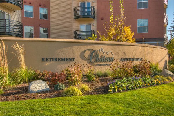 Chateau Pacific senior-living-in-lynnwood-signage